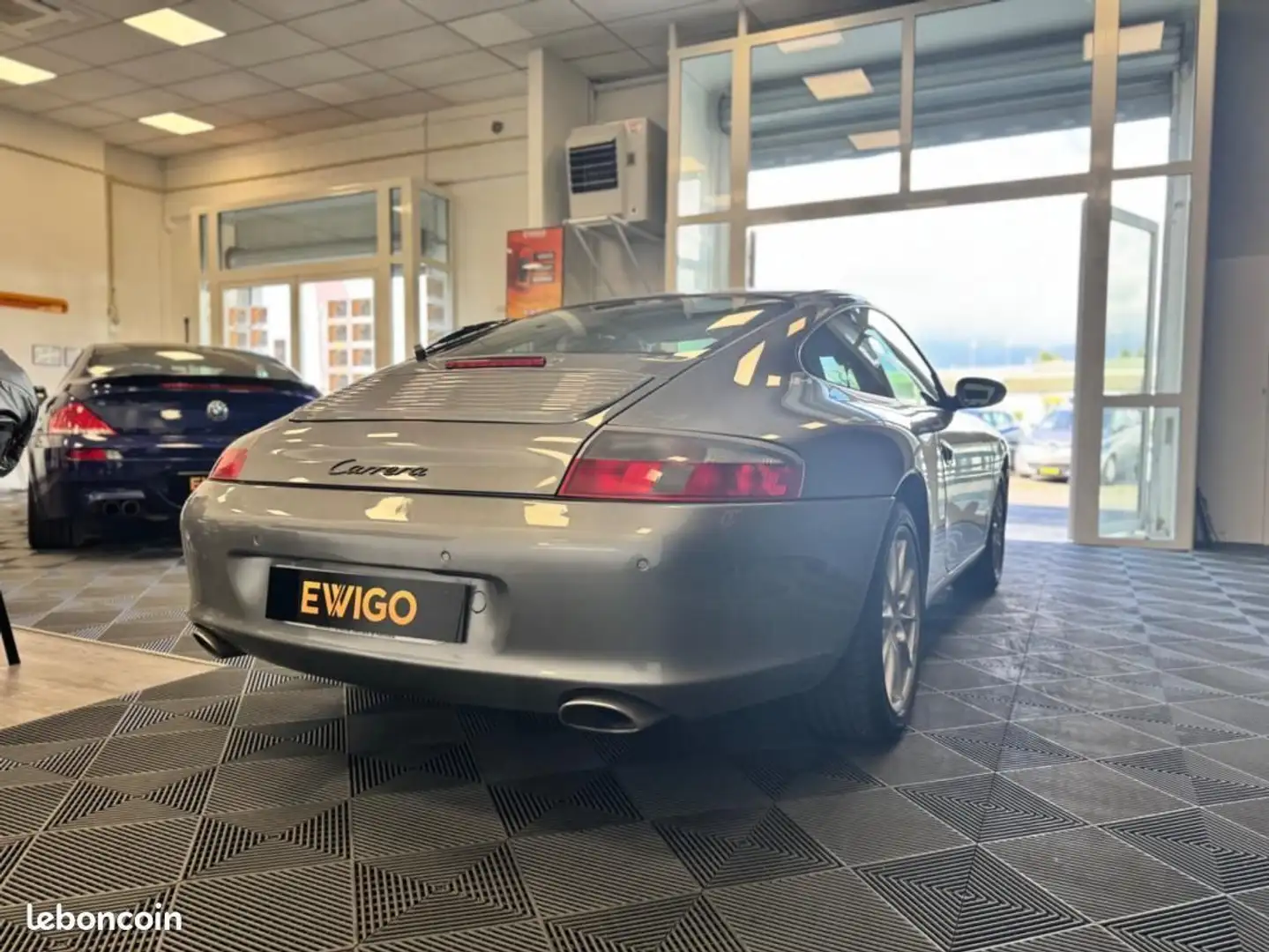 Porsche 911 COUPE 996.2 3.6L 320ch CARRERA TIPTRONIC-S Moteur  Gris - 2