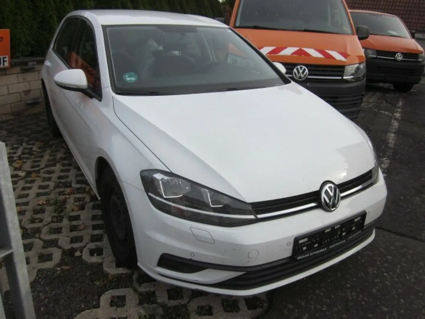 Volkswagen Golf Trendline BMTStart-Stopp, Sitzhz., PTS, Klima, 4-t Weiß - 2