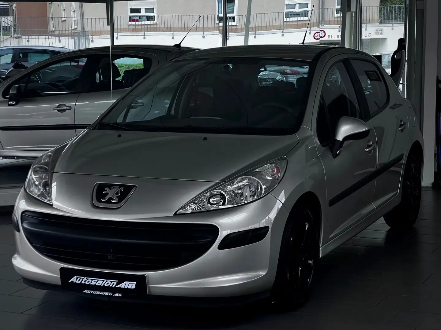 Peugeot 207 Tendance 2-HAND KILMA Grau - 2