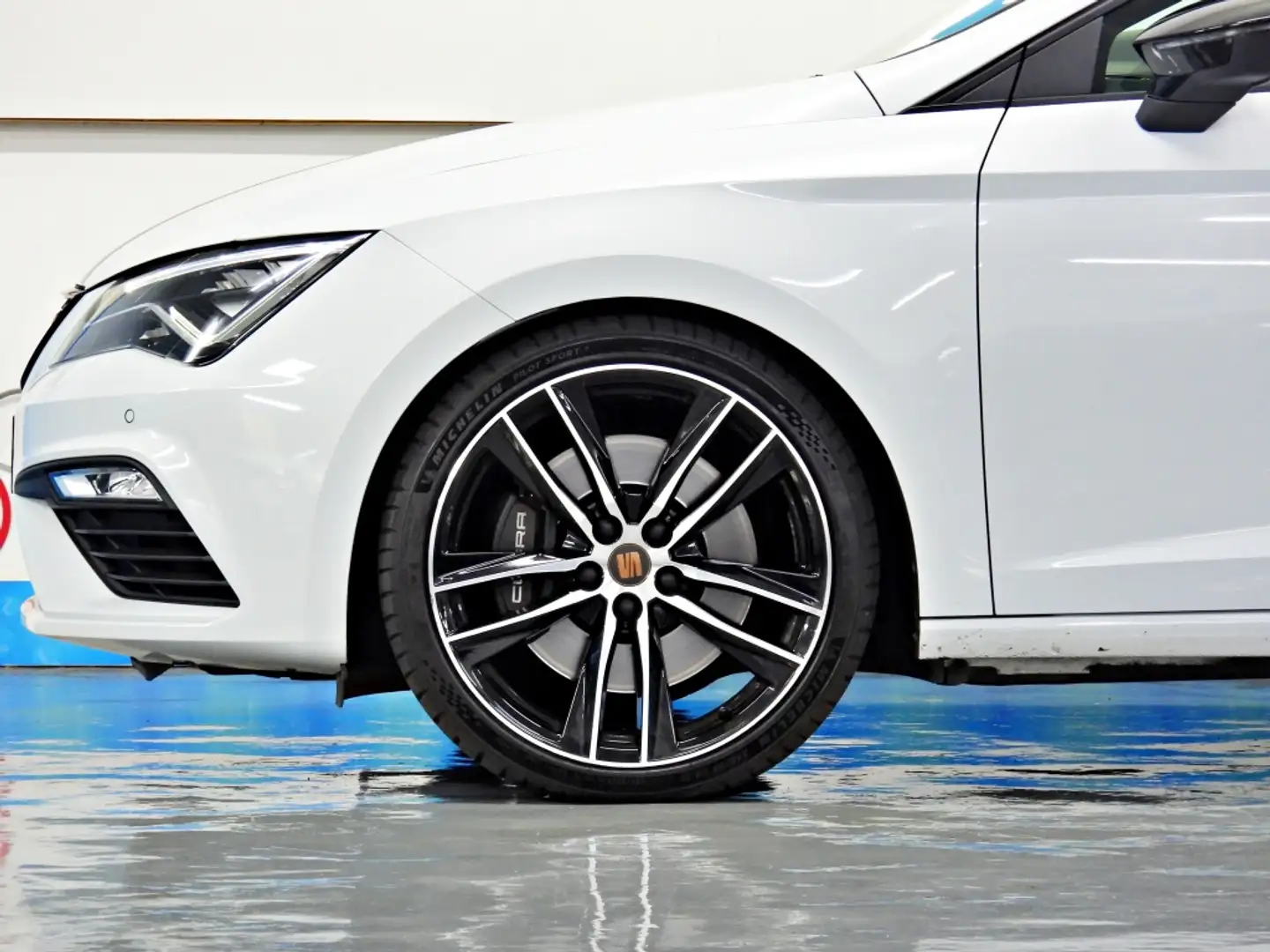 SEAT Leon 2.0 TSI S&S DSG7 Cupra 290 Blanc - 2