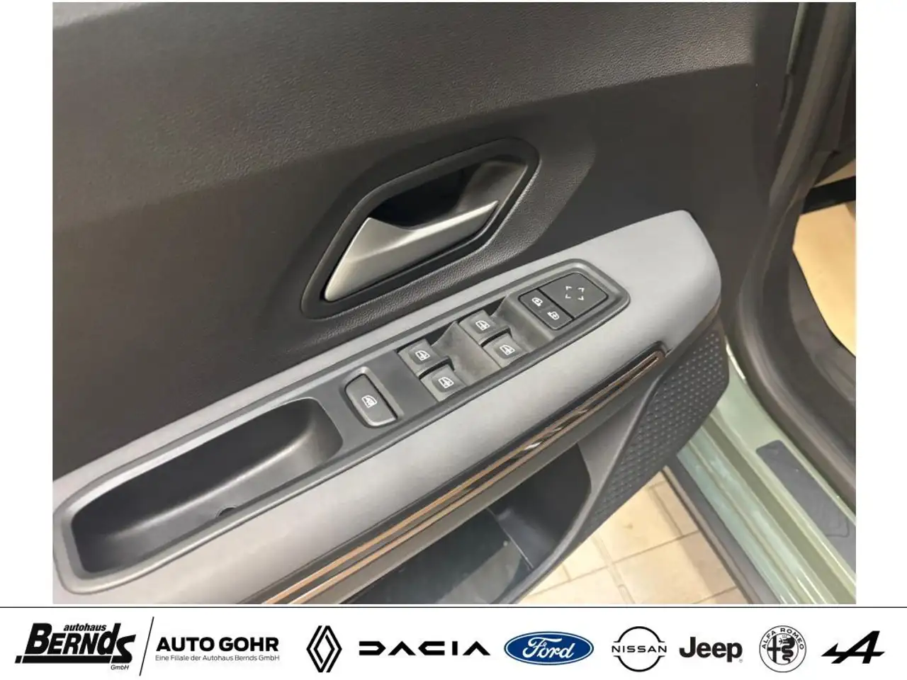 Dacia Jogger 110 7-Sitze Extreme+ ISO Navi Kamera DAB+ Assist., миниатюра 30