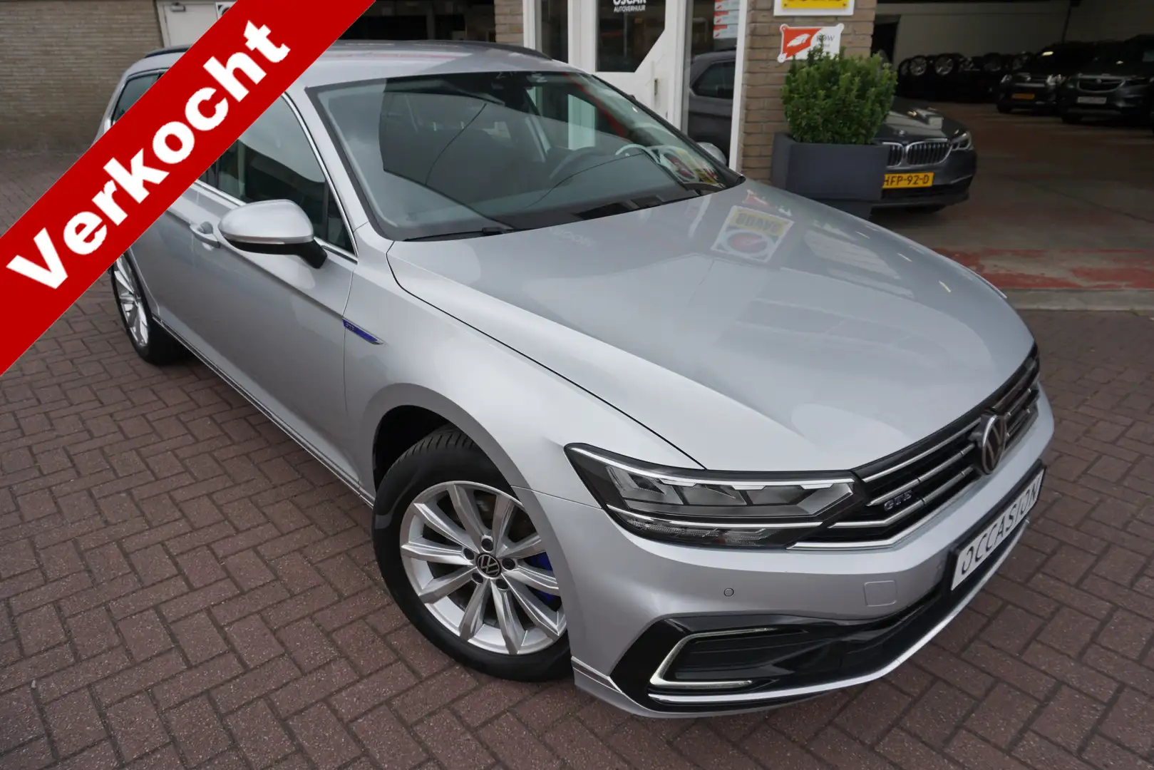 Volkswagen Passat Variant 1.4 TSI PHEV GTE Business Grijs - 1