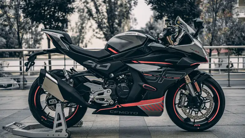 CFMOTO 450 SR - foto 2