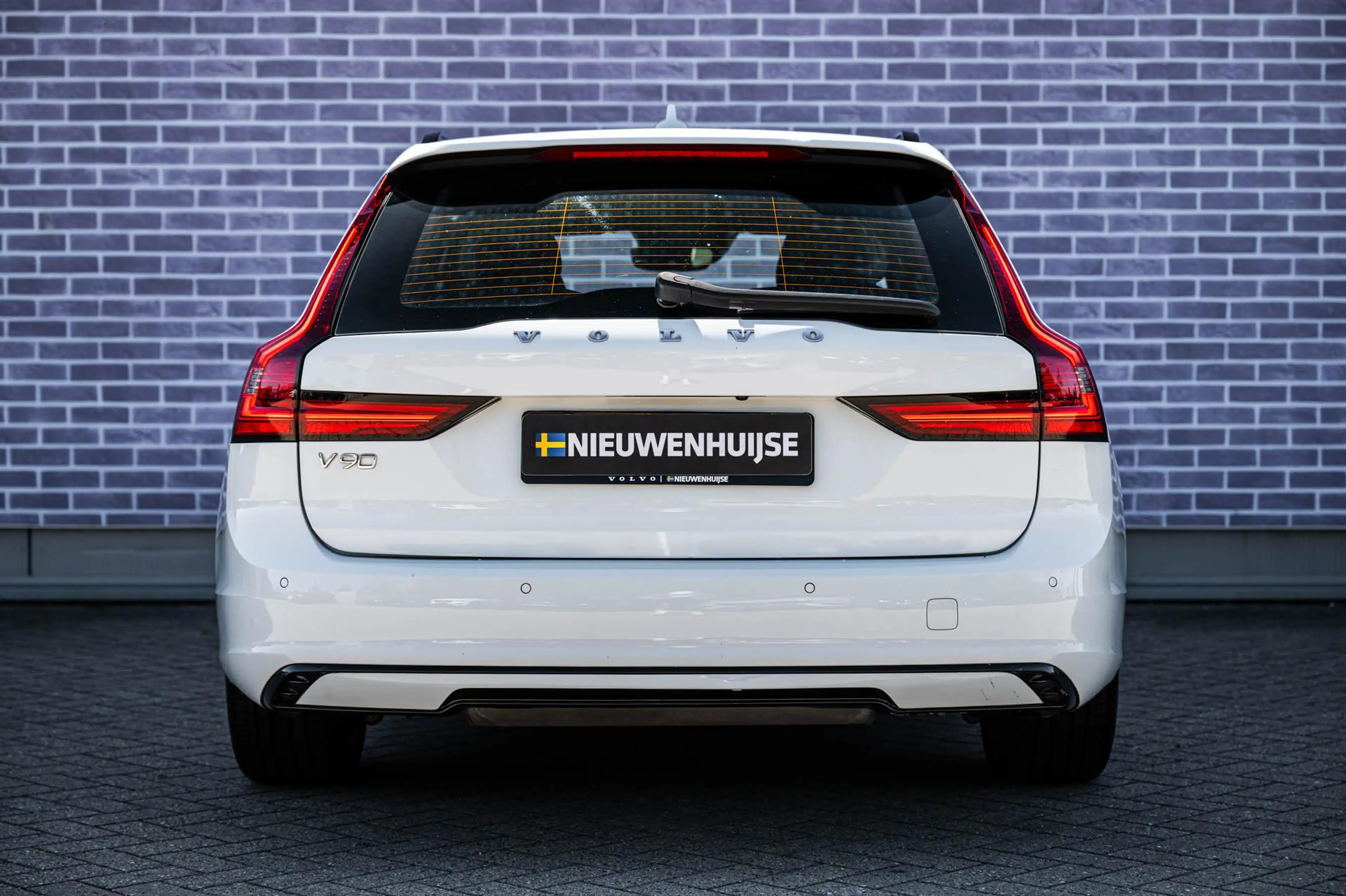 Volvo V90 2.0 B4 R-Design | Harman/Kardon | Stoelverwarming — photo 12