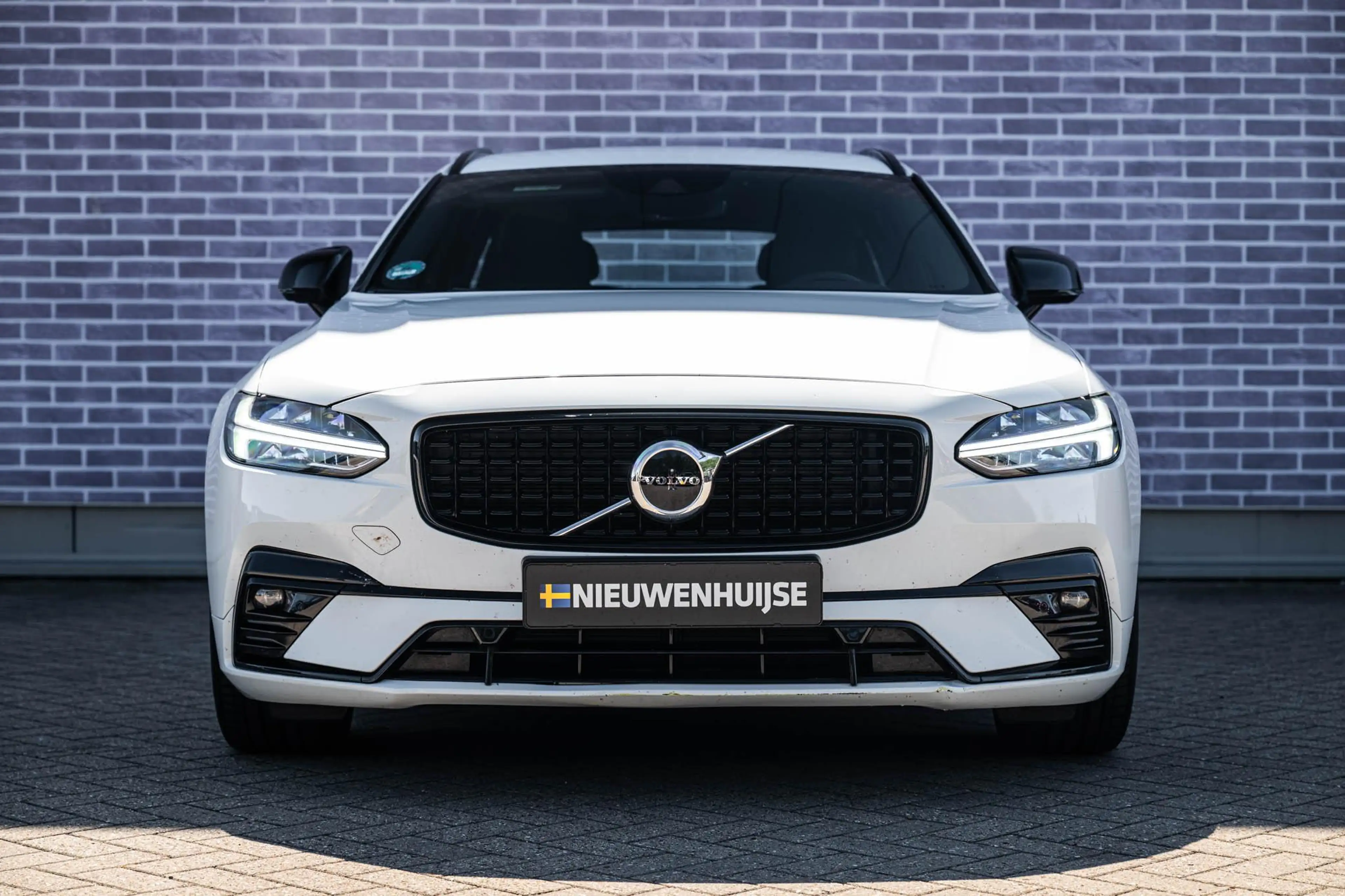 Volvo V90 2.0 B4 R-Design | Harman/Kardon | Stoelverwarming — photo 11