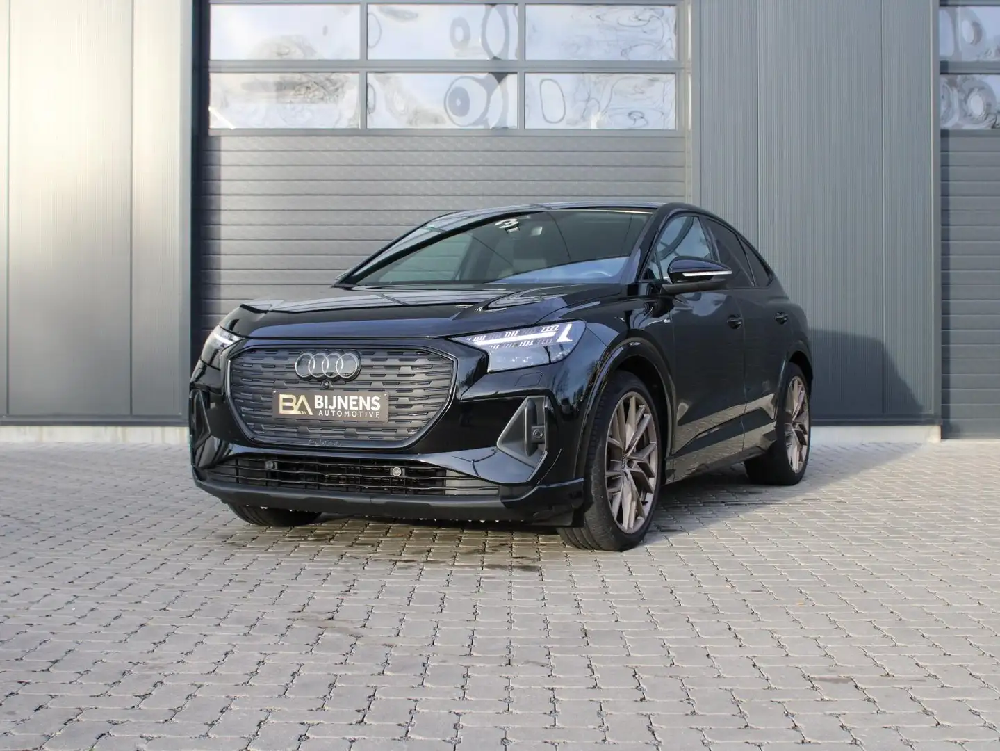 Audi Q4 e-tron Q4 e-tron 45 Sportback quattro S-line Zwart - 2