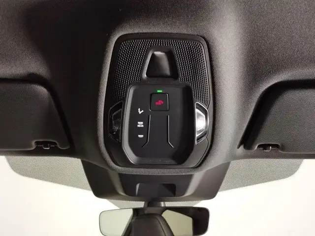 Audi Q5 view 14