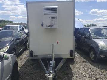 KÜHLANHÄNGER 2,7 Tonner1 Stück auf Lager