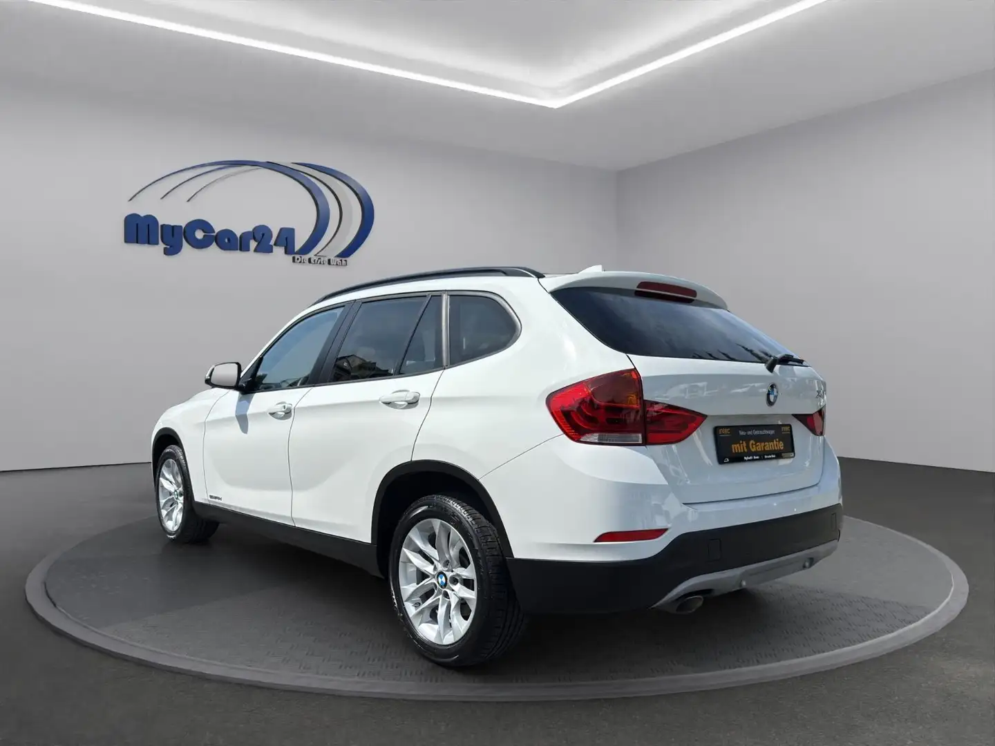 BMW X1 18 d I Autom. I PDC I KlimaAuto. I Garantie Weiß - 2