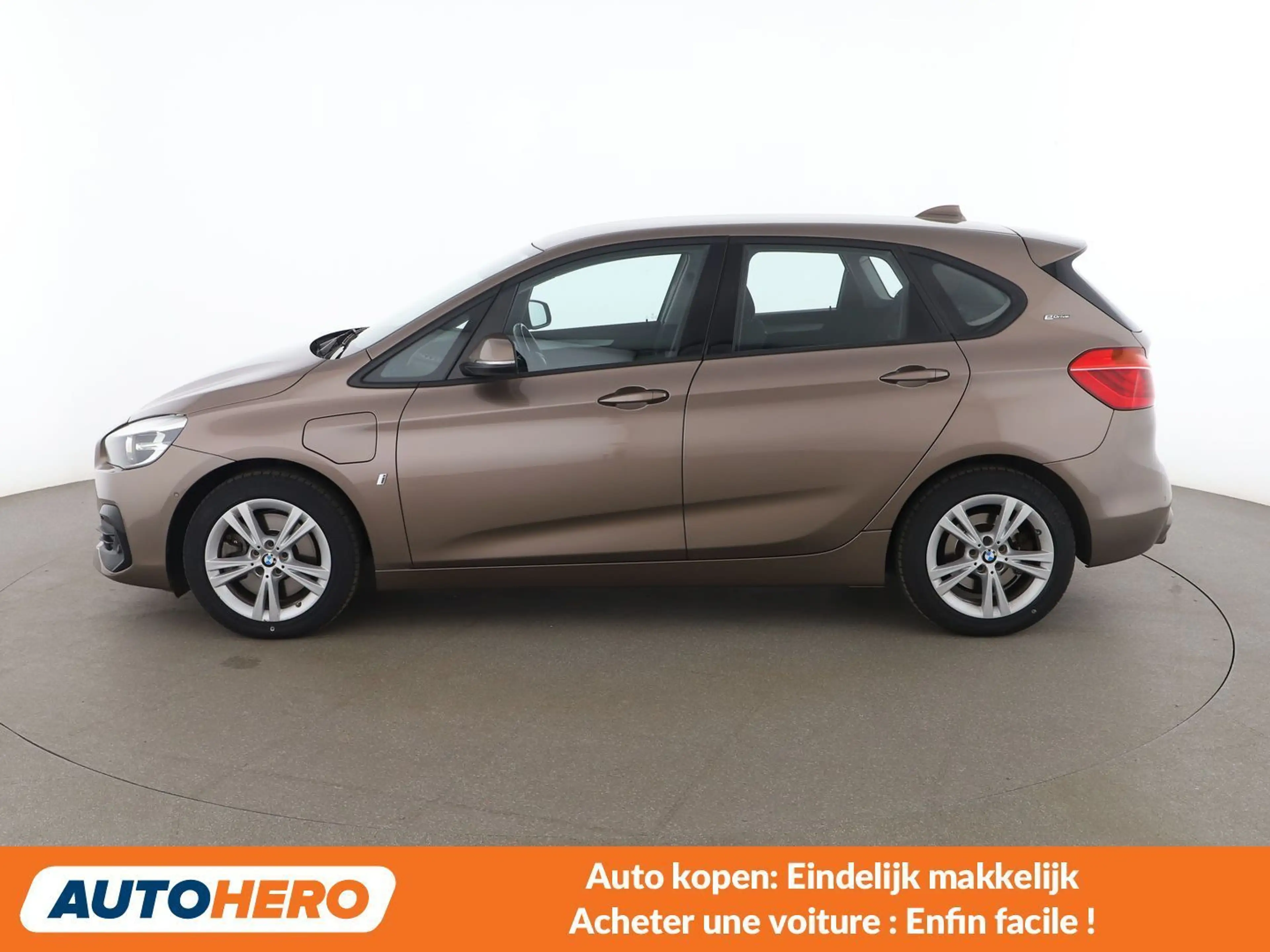 BMW 225 225xe Active Tourer Advantage — photo 3