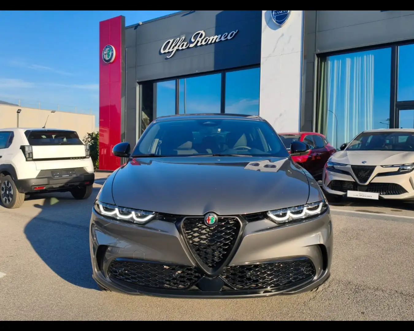 Alfa Romeo Tonale 1.5 Hybrid Veloce Szürke - 2