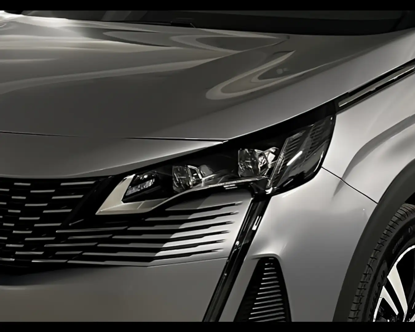 Peugeot 3008 1.2 PureTech 130cv GT Silber - 2