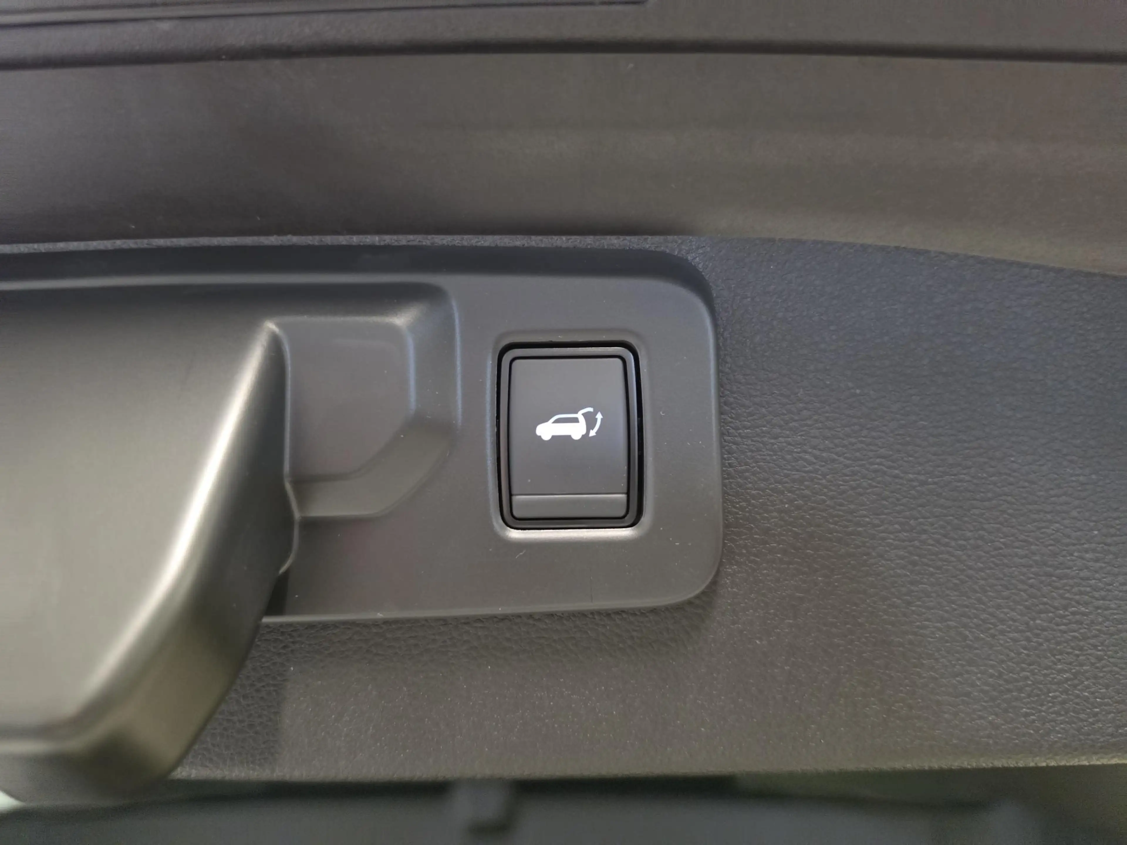 Mitsubishi Grandis 1.8 HEV Instyle | Camera | Stoel en stuurverwarmin — photo 48