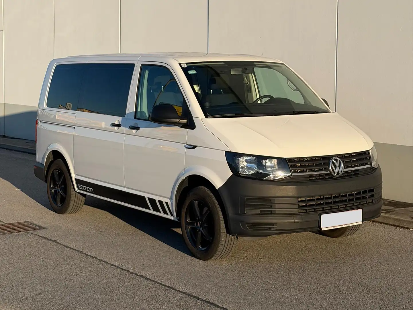 Volkswagen T6 Kombi Kombi KR 2,0 TDI BMT Weiß - 1