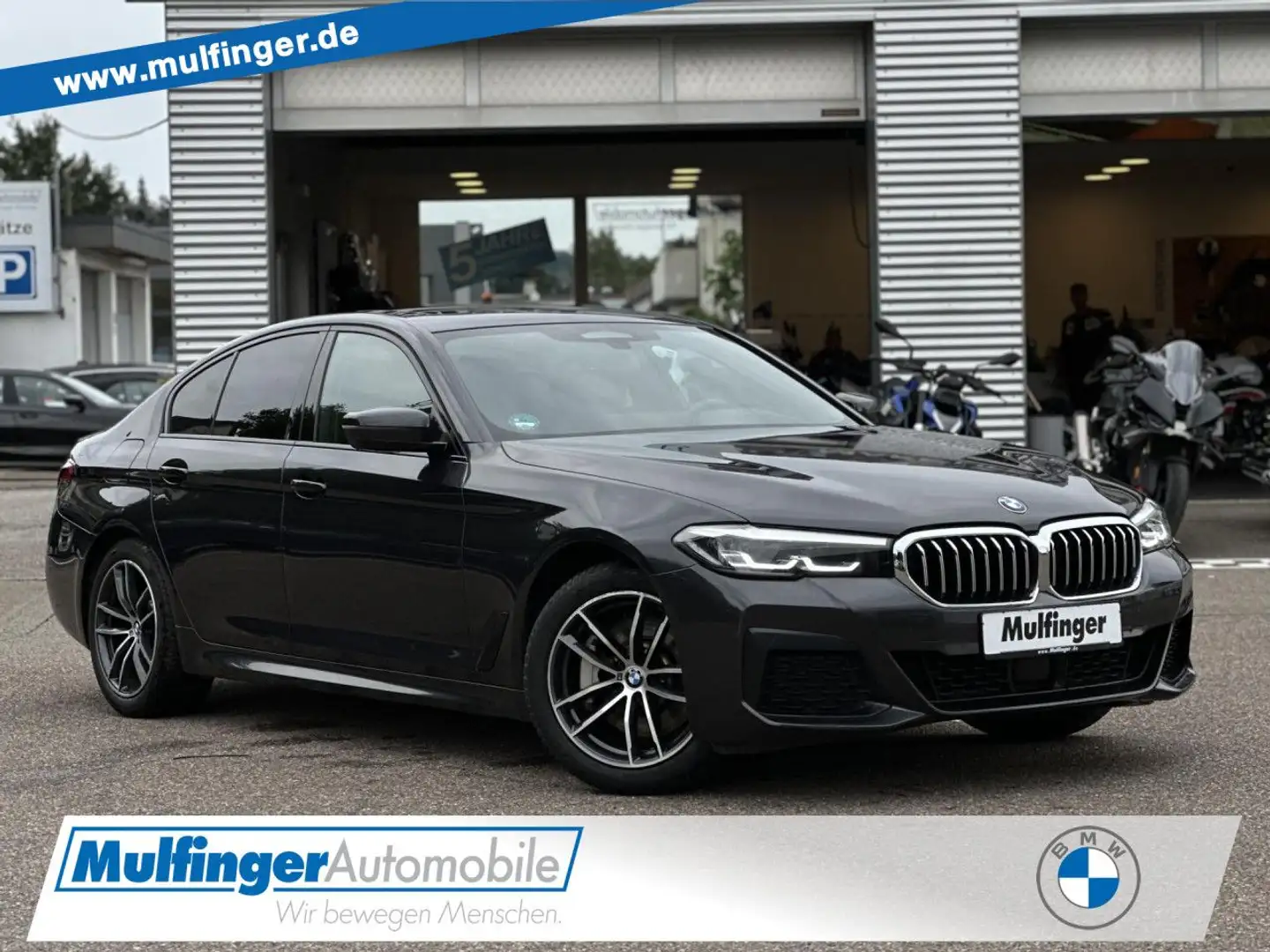 BMW 530 i M Sport Leder HUD ACC GlasD.Kamera DAB HiFi Grau - 1