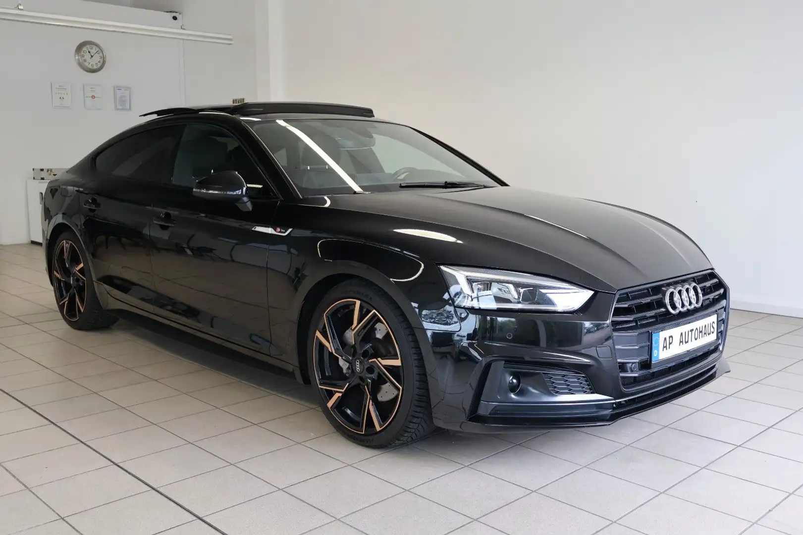 Audi A5 Sportback 40 TDI S line LED ACC Panorama AHK Noir - 1