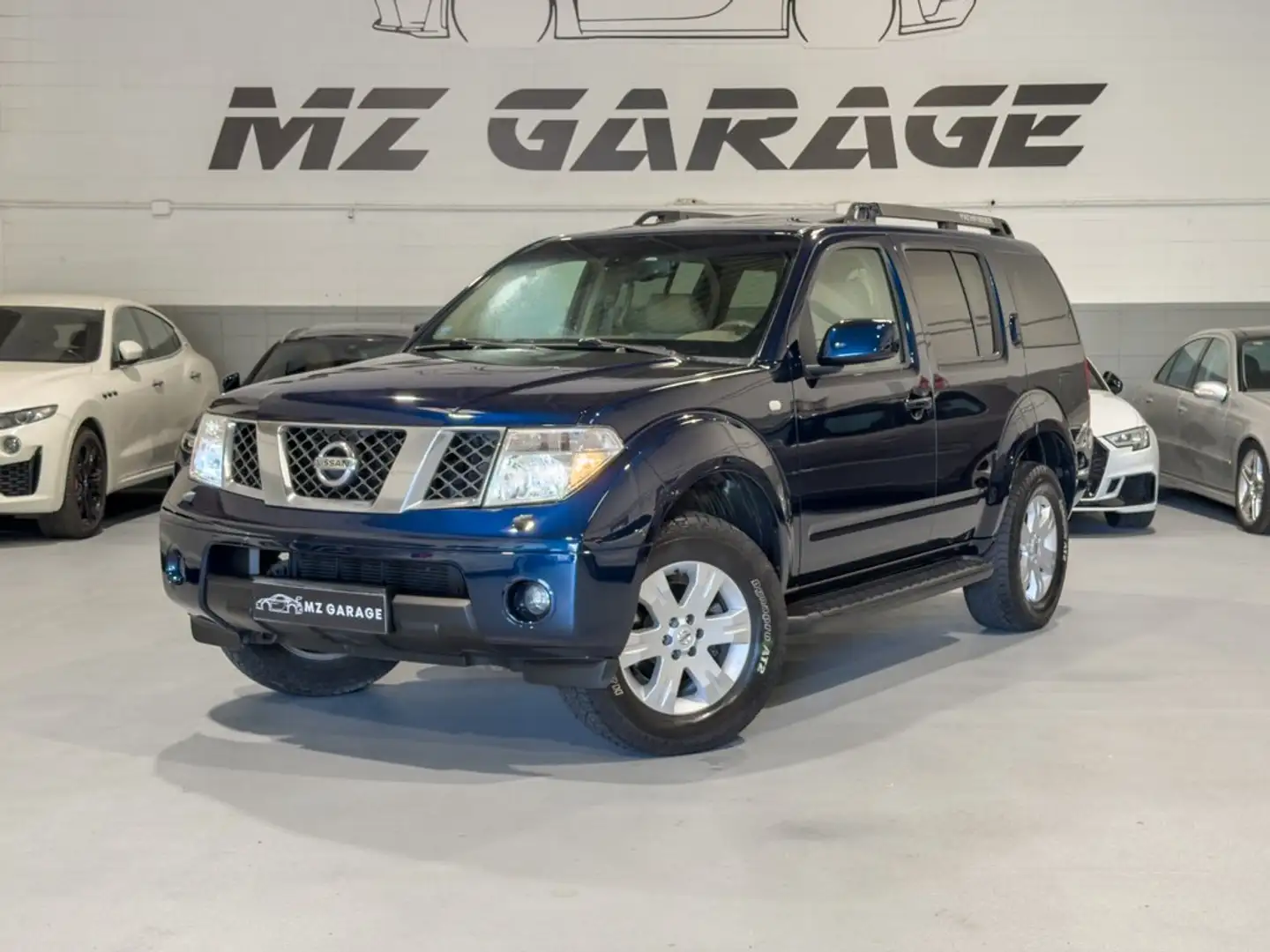 Nissan Pathfinder 2.5dCi XE 7pl. Azul - 1