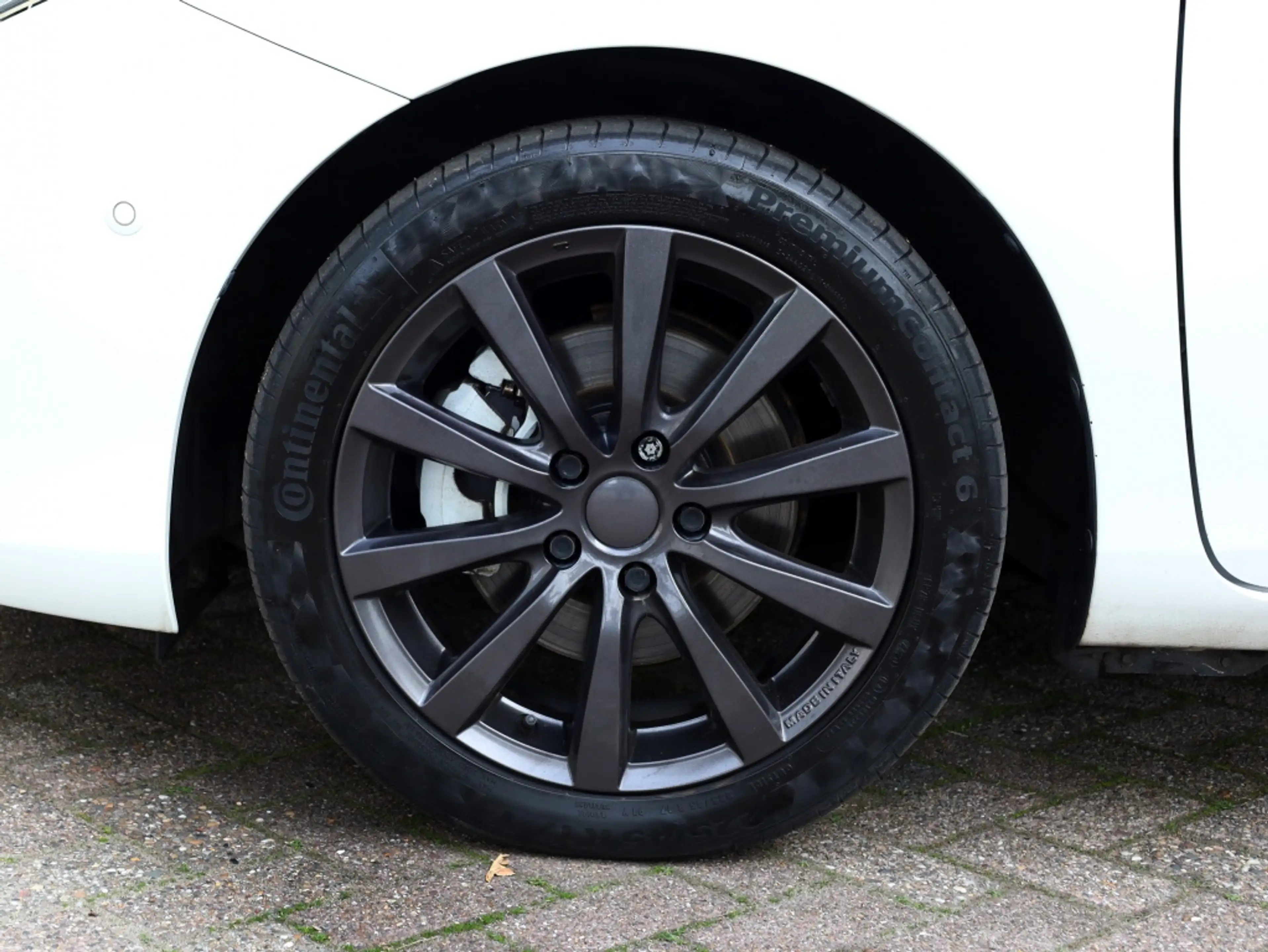 Toyota Auris 1.8 Hybrid Lease Pro | Panoramadak | Half Leder | — photo 10