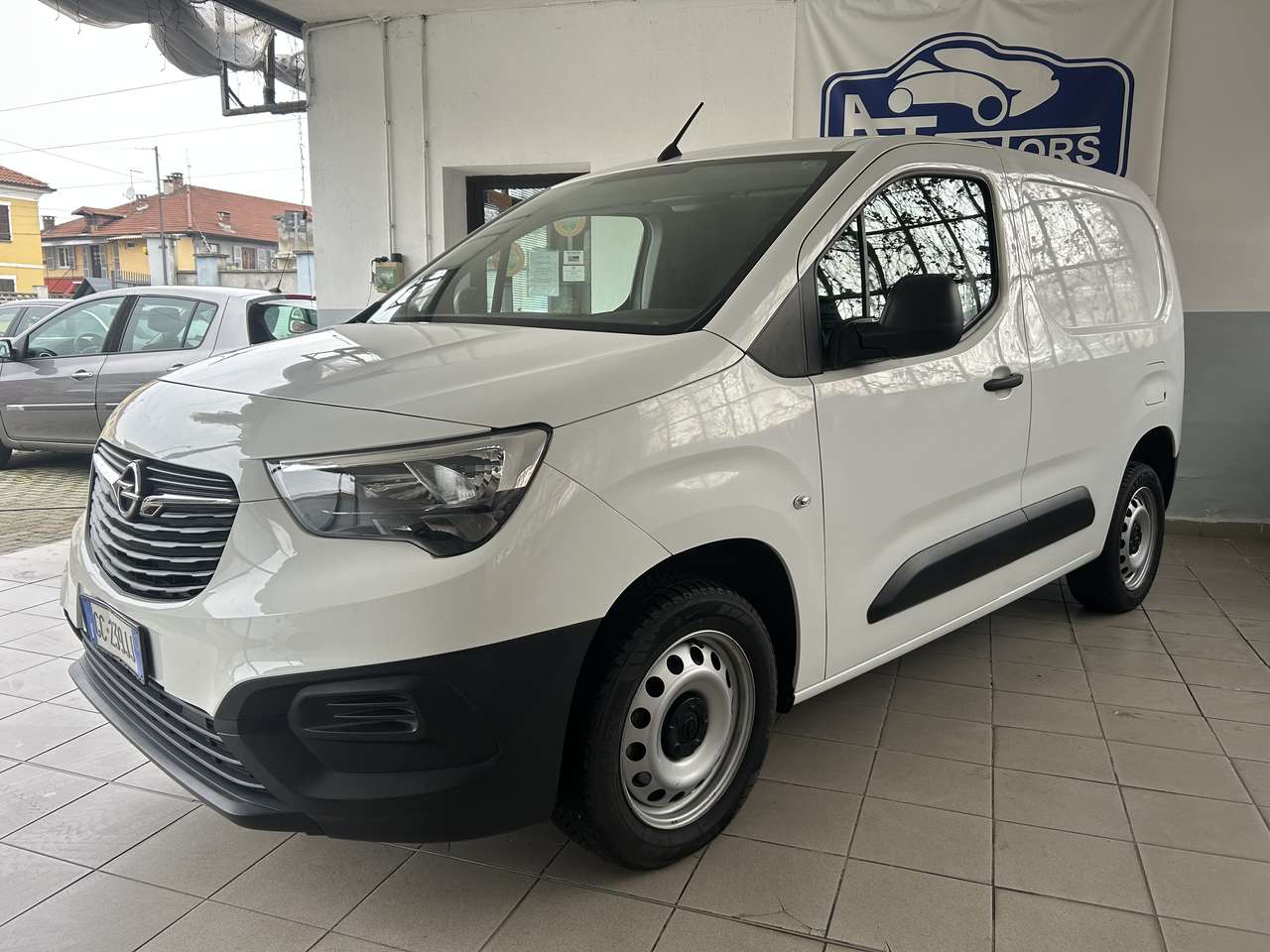 Opel Combo 1.5 diesel L1 h1 102CV