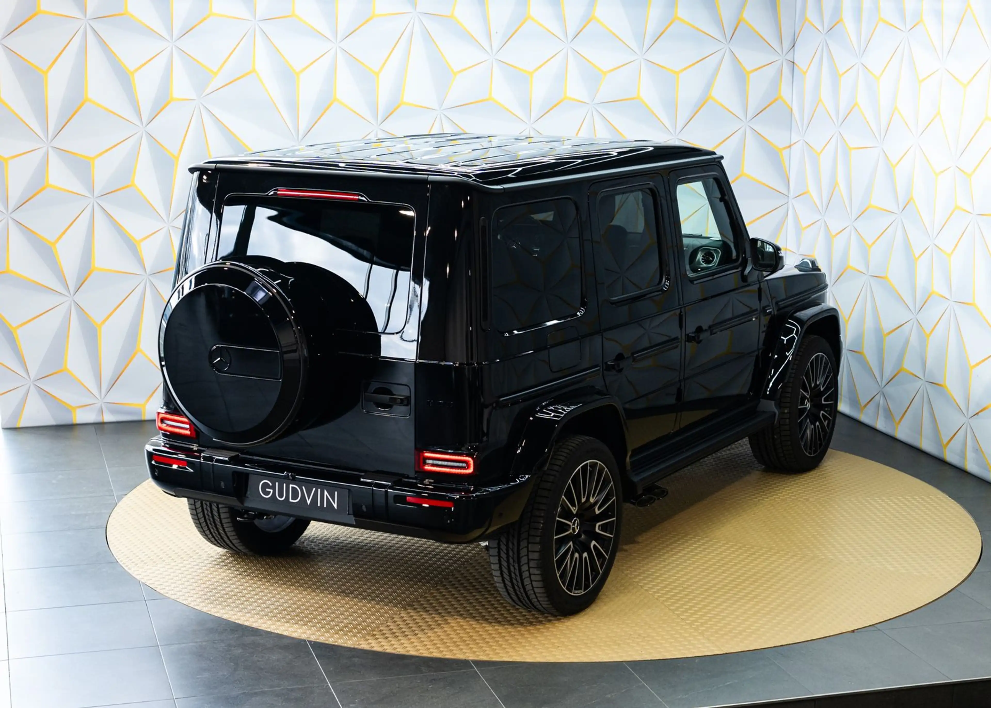 Mercedes-Benz G 63 AMG AMG/Burmester/360°/Carbon/Superior/A22 — photo 6