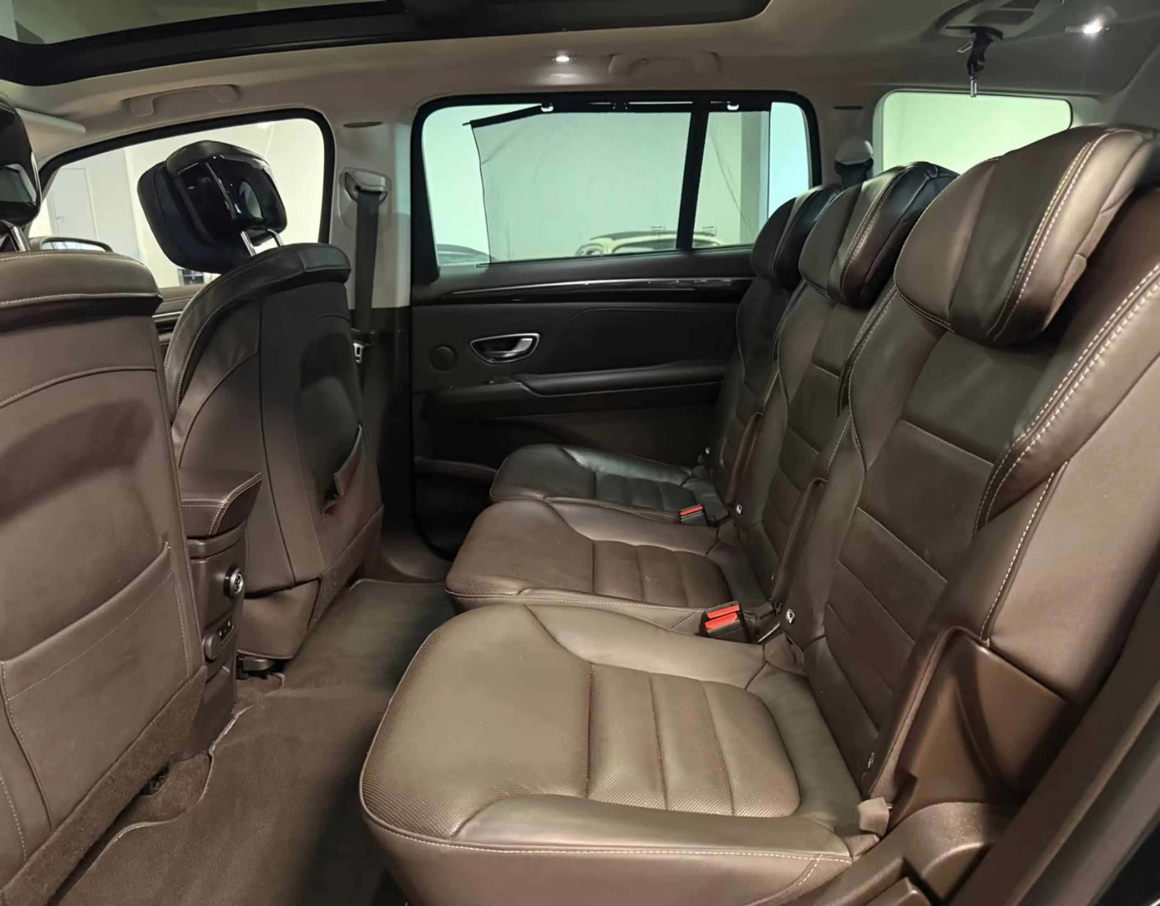 Renault Espace TCe EDC Initiale Paris 4Control*7Sitzer* — photo 11