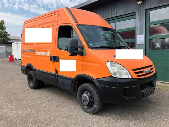 Iveco Daily 35 C 15 V Express Sortimo AHK 3,5t Zwillingsbereift