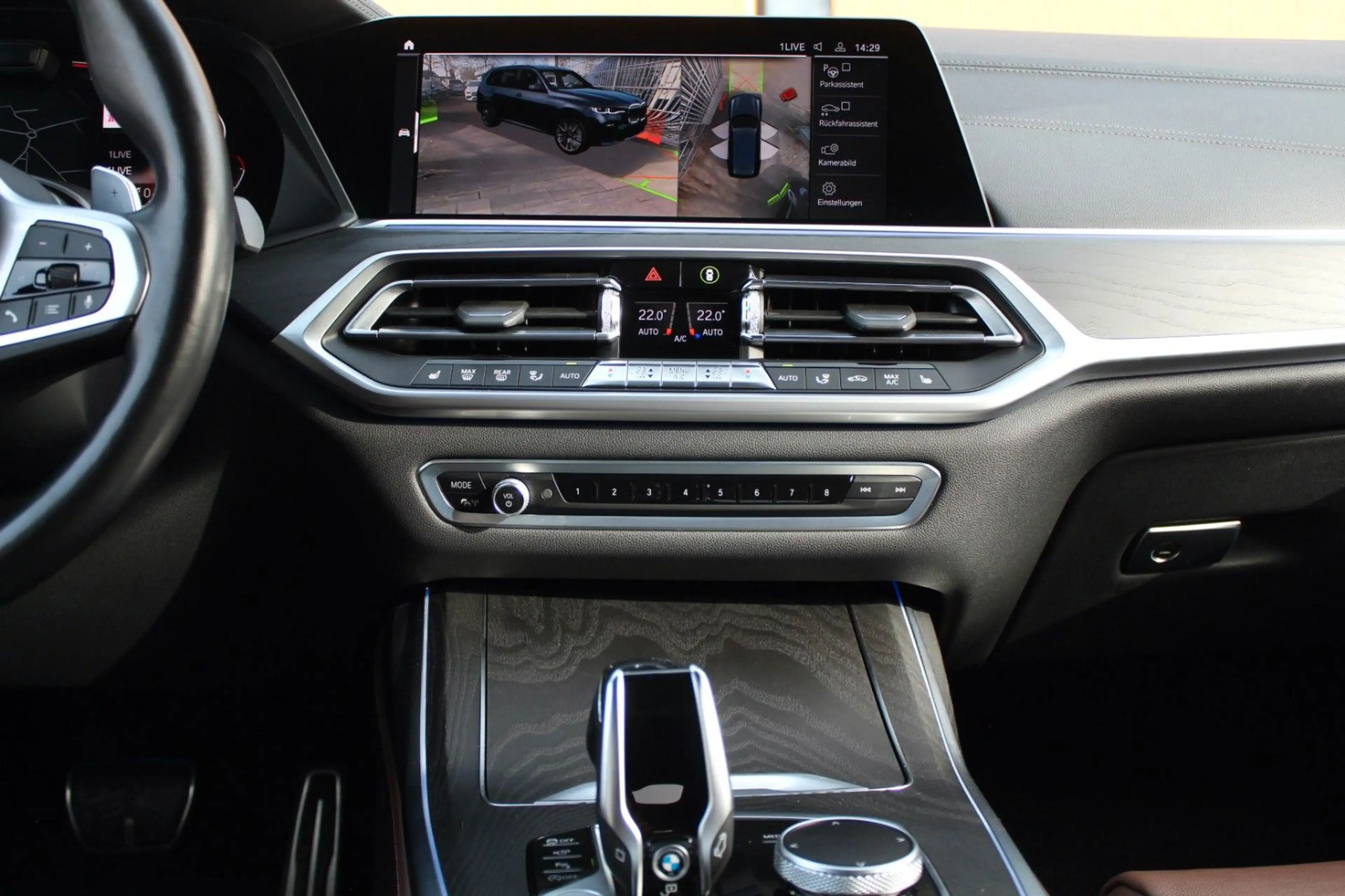BMW X7 M-SPORT 1.Hd! VoLL 7Si 360° INNOV STANDHZ 22" — photo 10