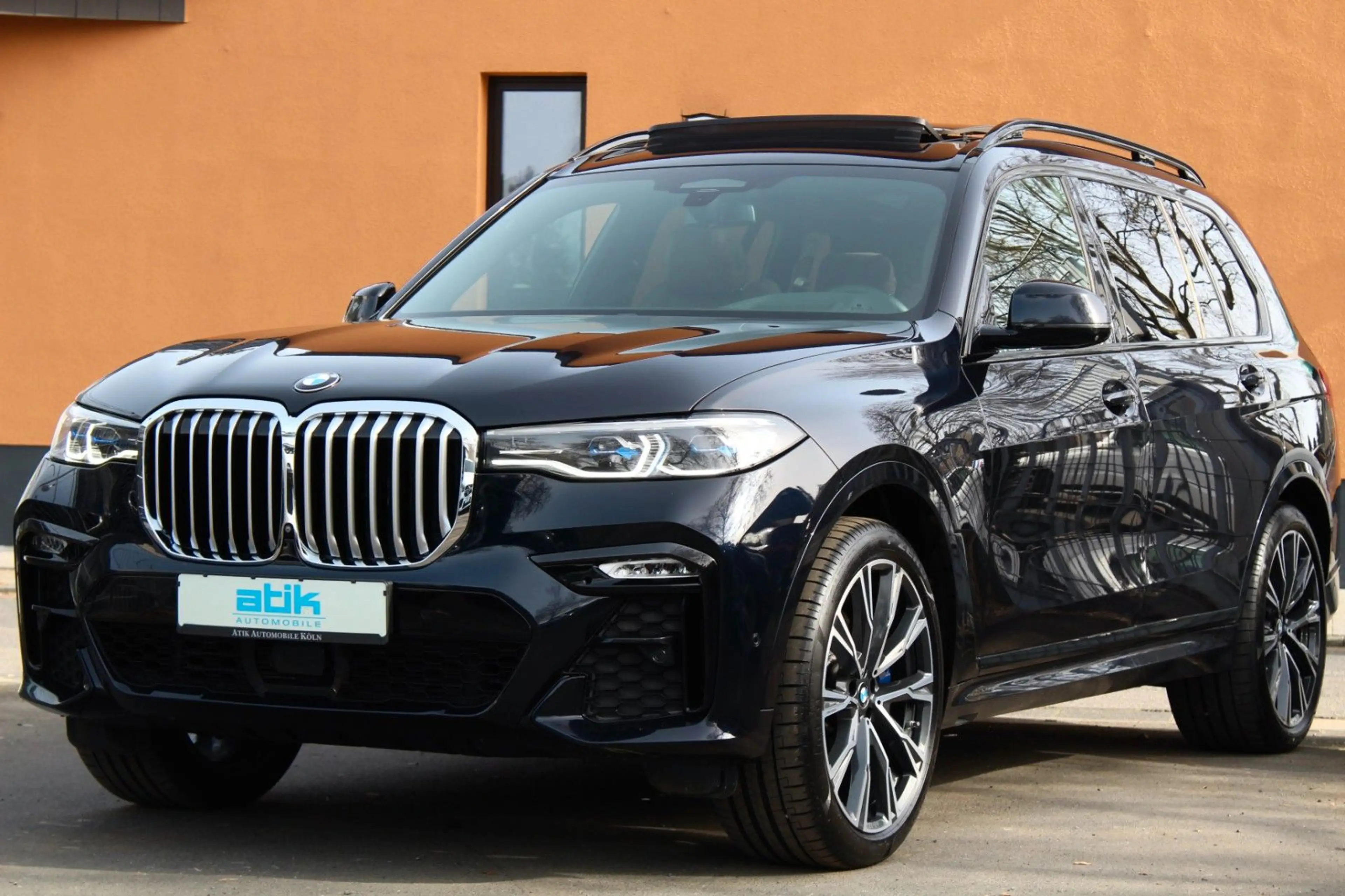 BMW X7 M-SPORT 1.Hd! VoLL 7Si 360° INNOV STANDHZ 22" — photo 2