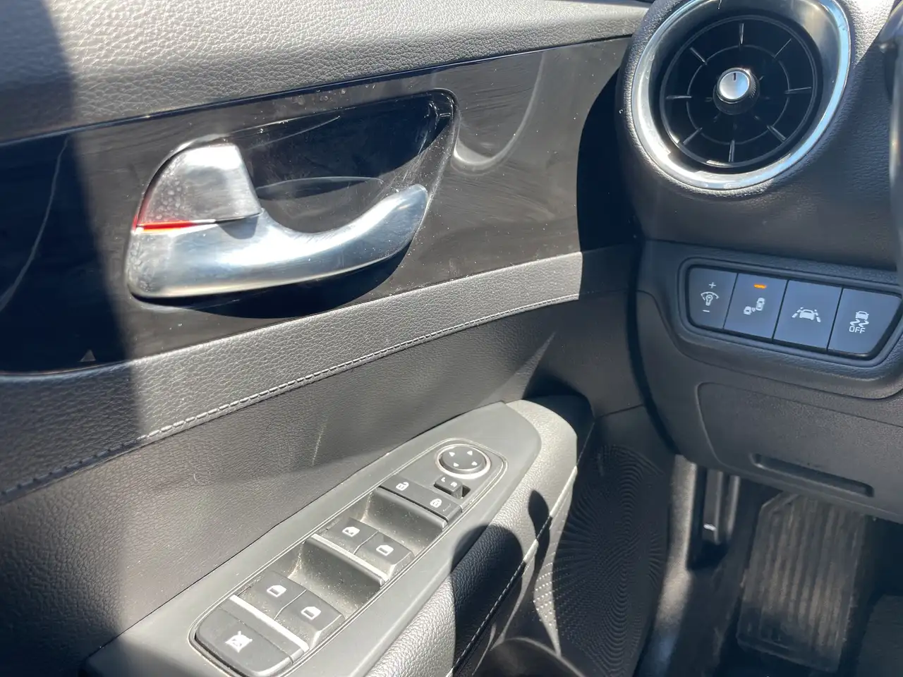 Kia Forte снимка Kia Forte