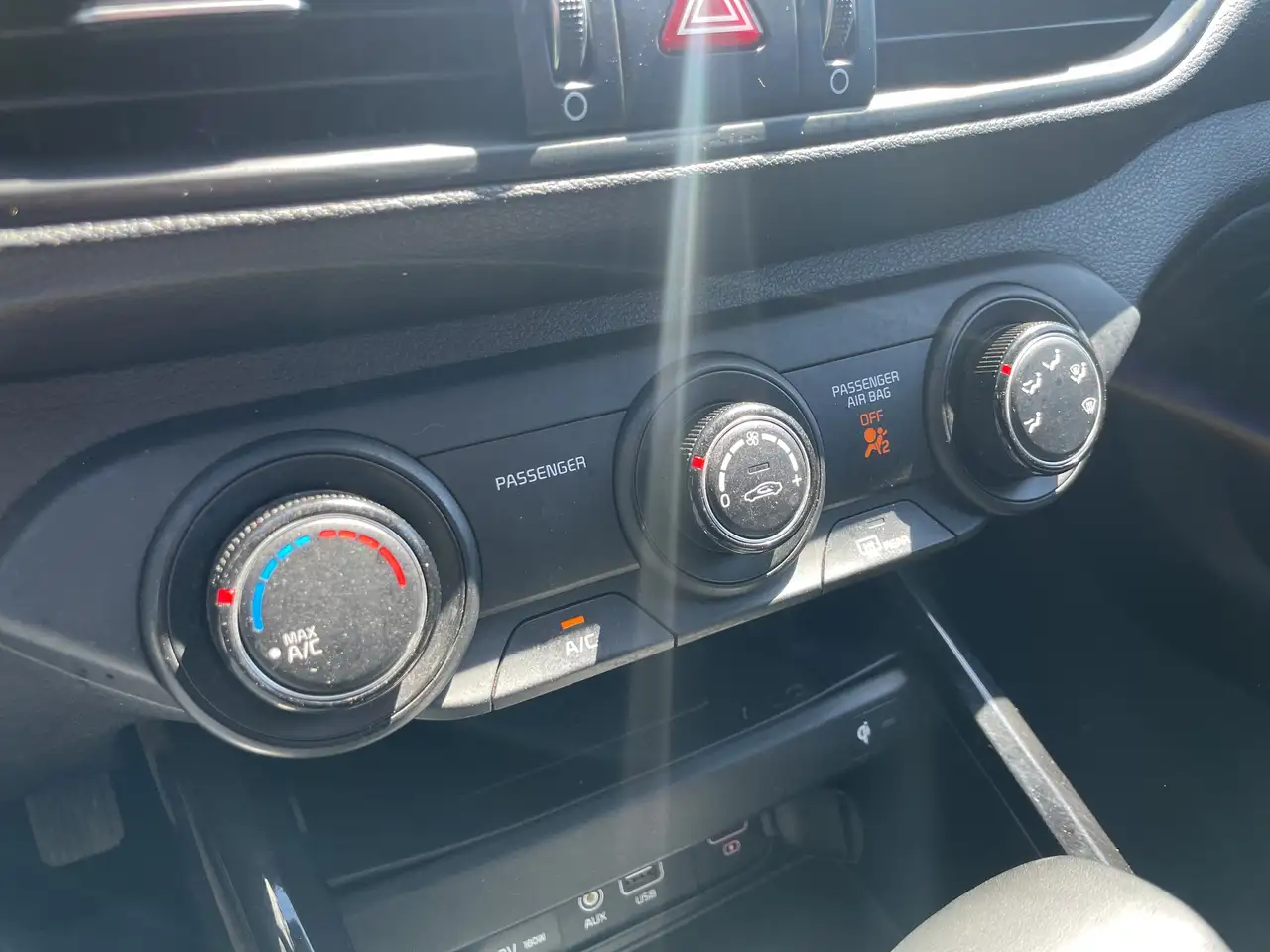 Kia Forte снимка Kia Forte