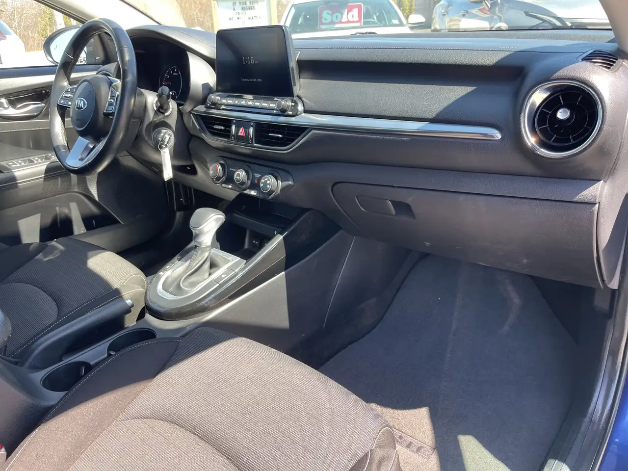 Kia Forte снимка Kia Forte