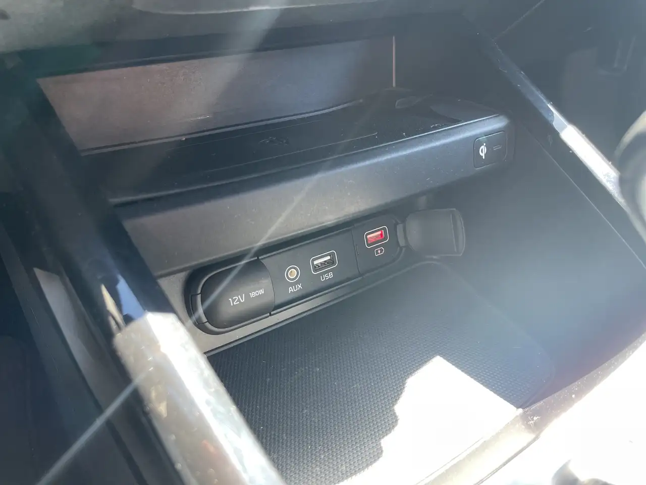 Kia Forte снимка Kia Forte
