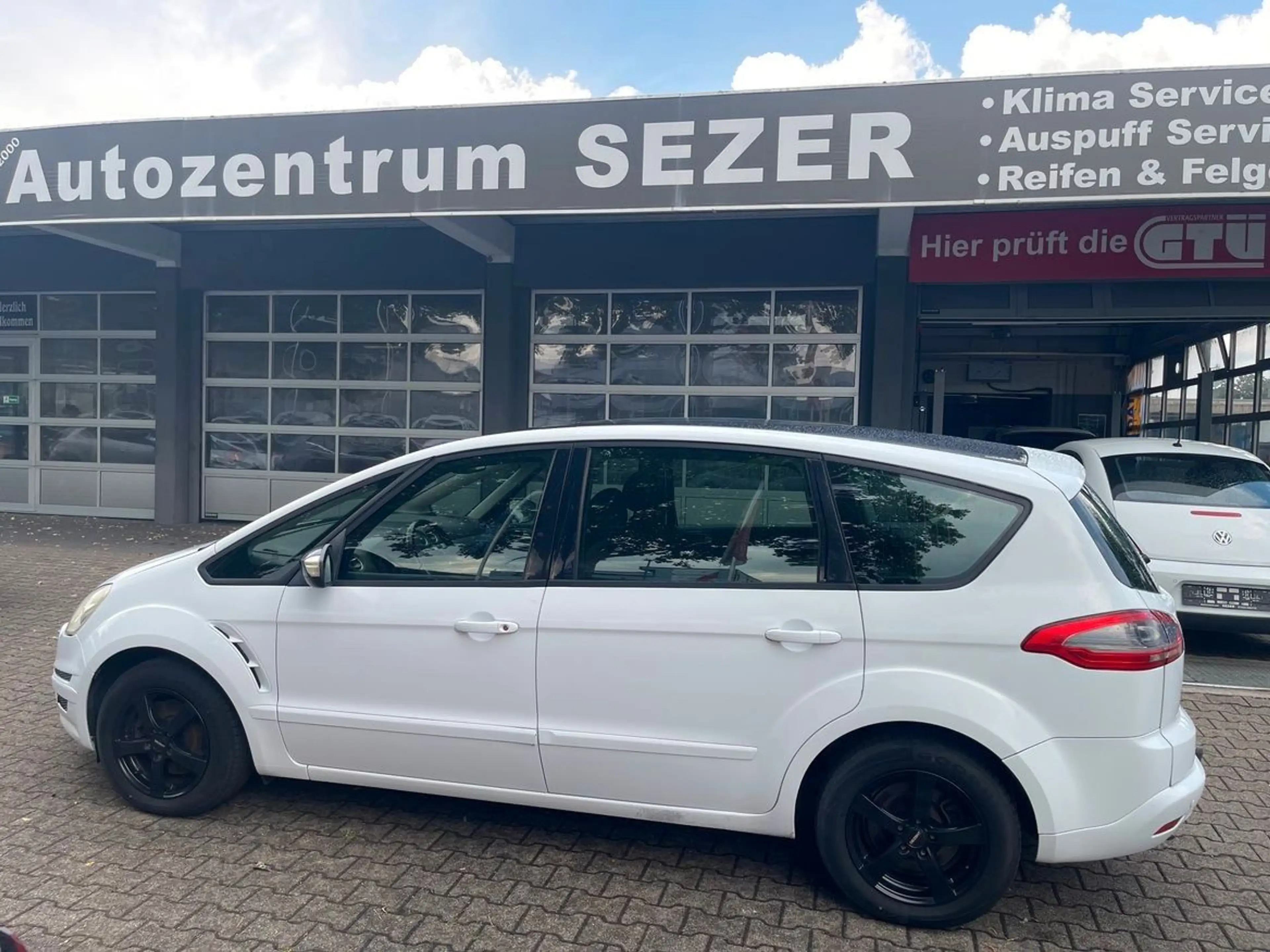 Ford S-Max 2,0 Trend*LPG-Benzin*KLIMA*AHK*PDC*LM 17" — photo 9