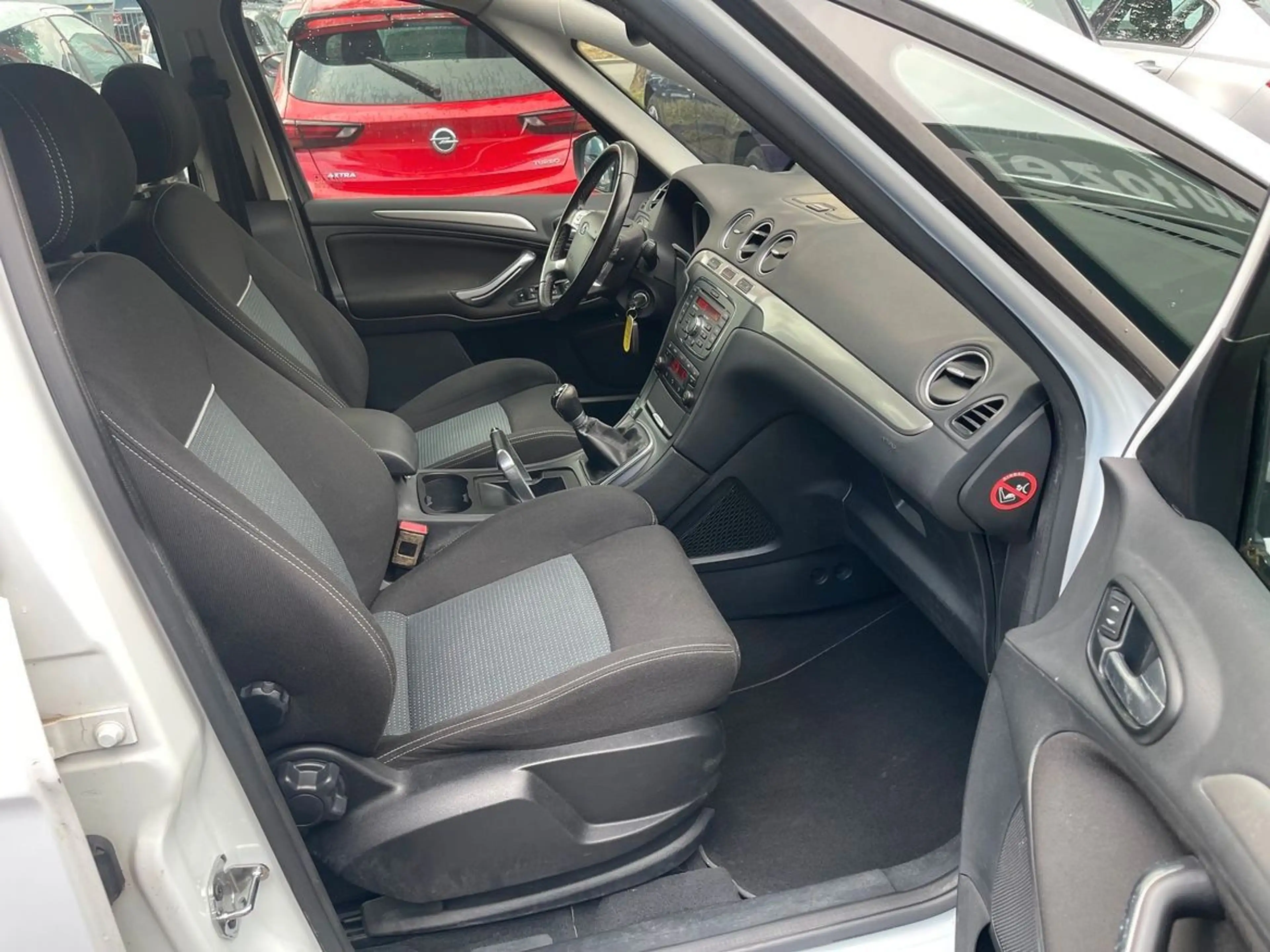 Ford S-Max 2,0 Trend*LPG-Benzin*KLIMA*AHK*PDC*LM 17" — photo 5