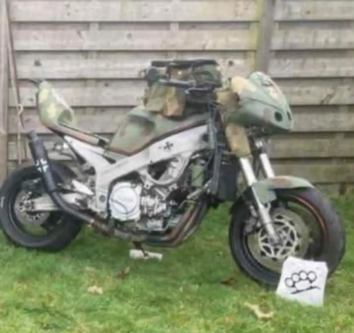 Yamaha FZR 1000 - 1