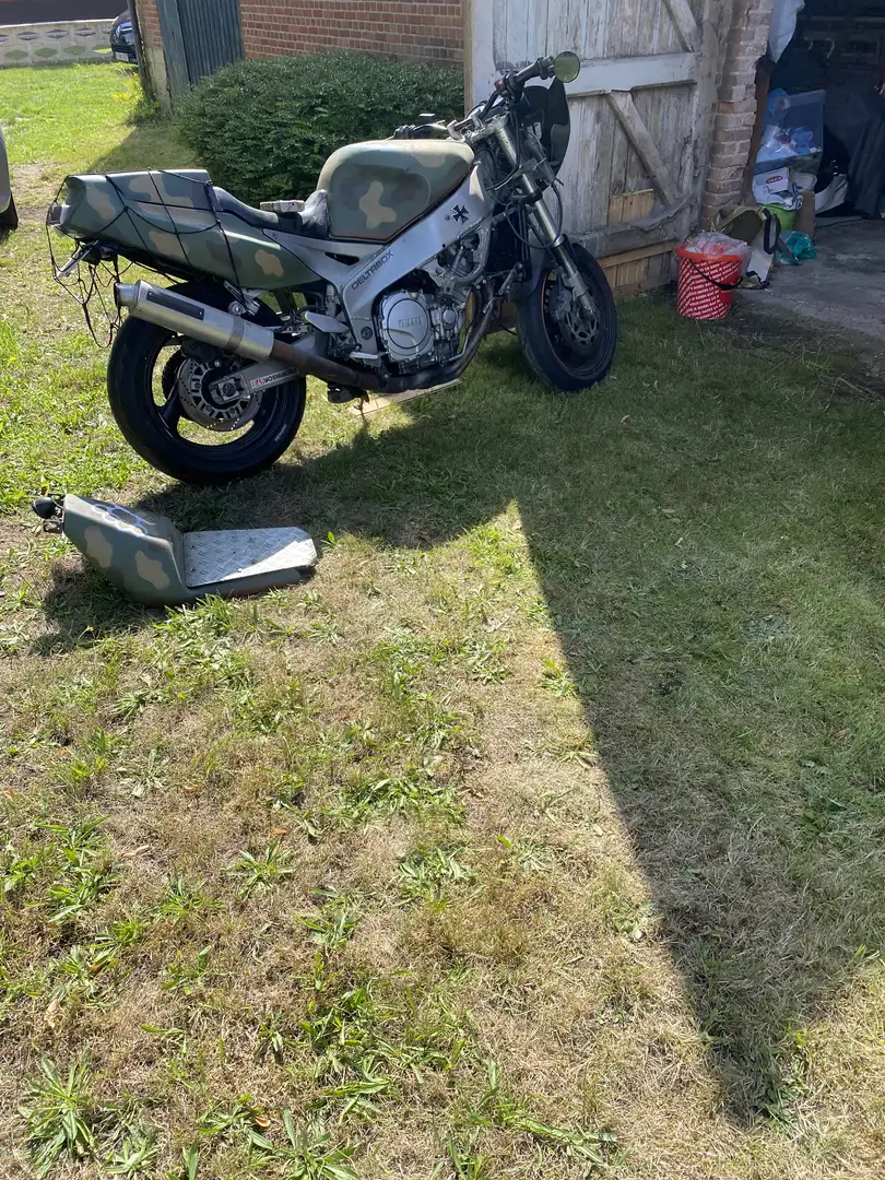 Yamaha FZR 1000 - 2