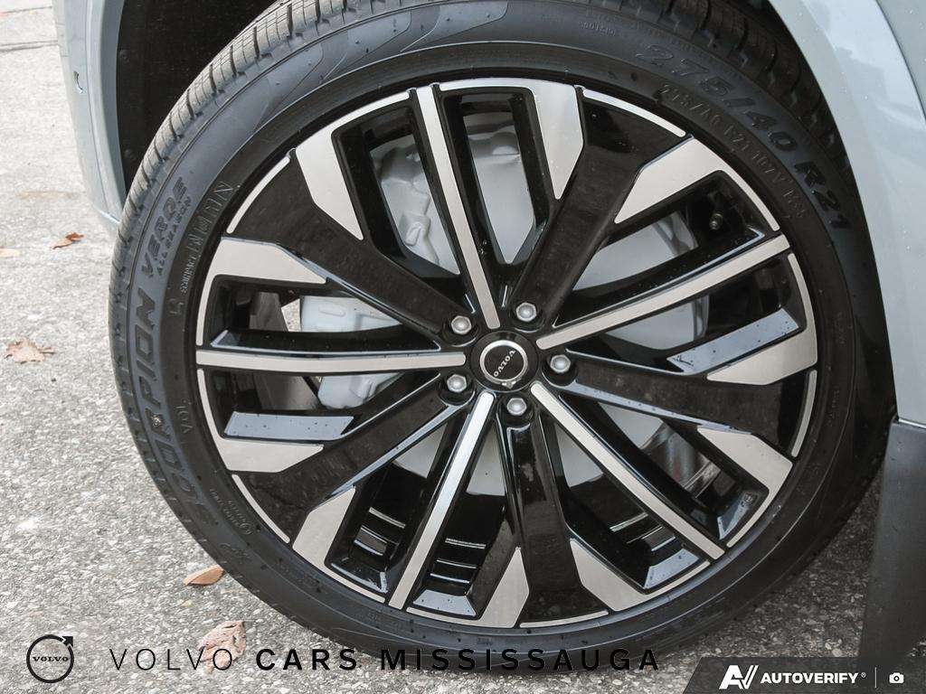 2026 Volvo XC90 thumb 6