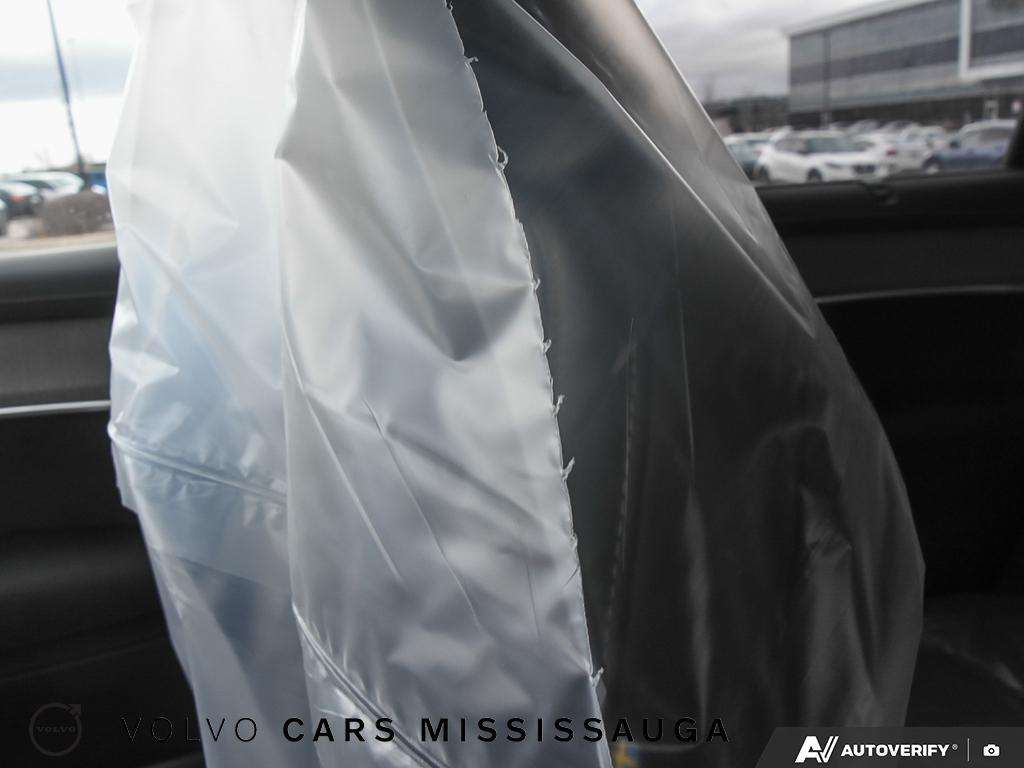2026 Volvo XC90 thumb 23