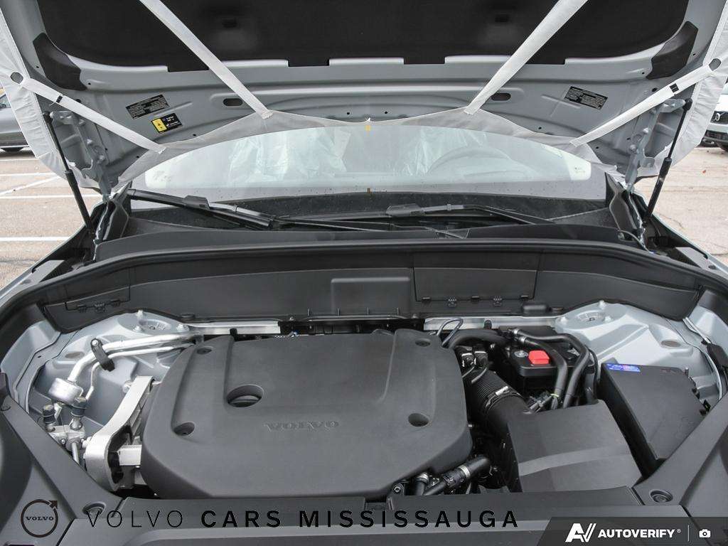 2026 Volvo XC90 thumb 8