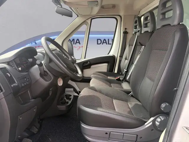 Citroen Jumper view 10