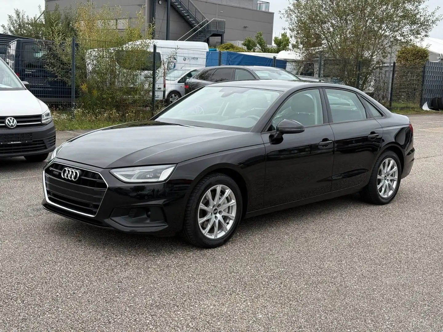 Audi A4 Lim. 40 TDI quattro S-tronic*DAB*8 x ALU* Schwarz - 2