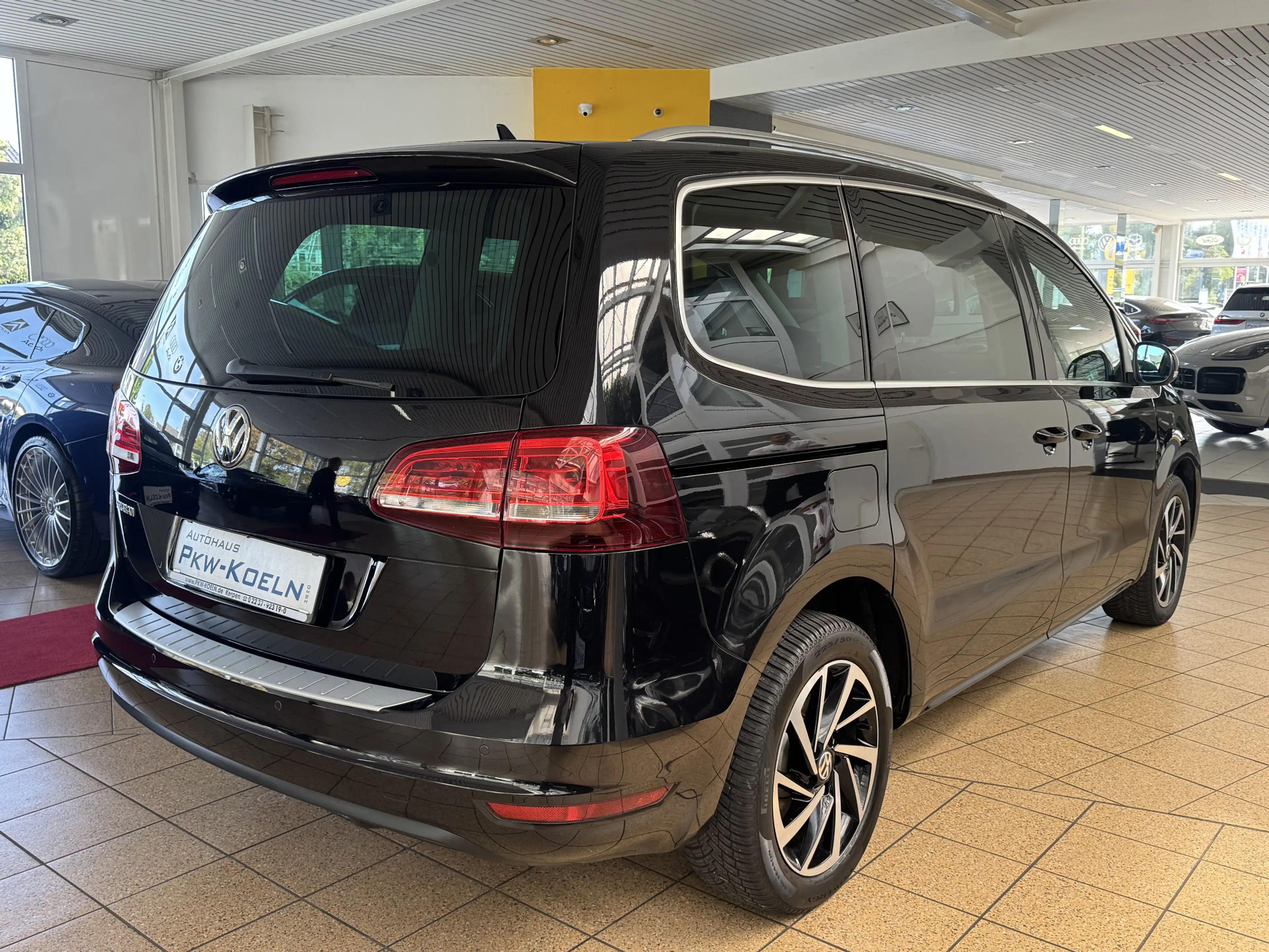 Volkswagen Sharan Join*PDC*NAVi* — photo 2