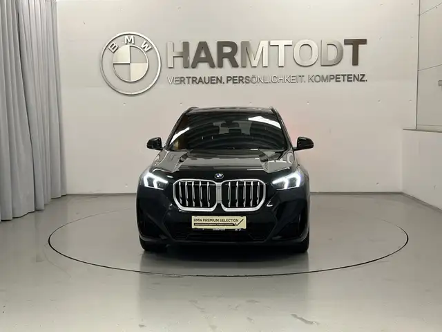 BMW X1 view 5