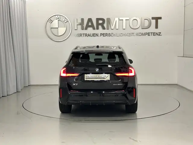 BMW X1 view 3