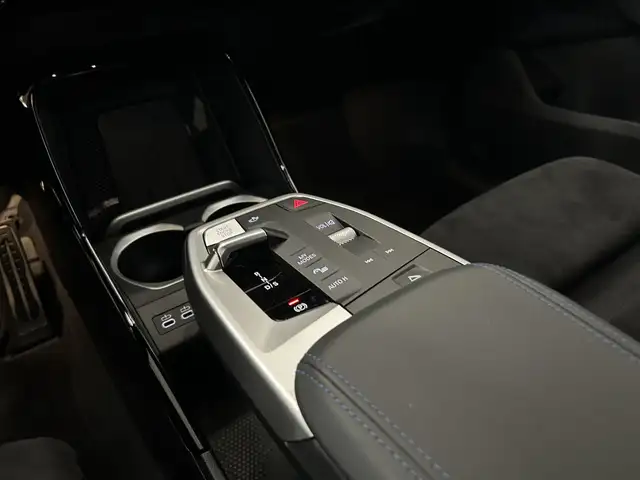 BMW X1 view 11