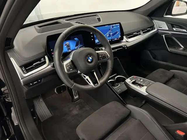 BMW X1 view 6