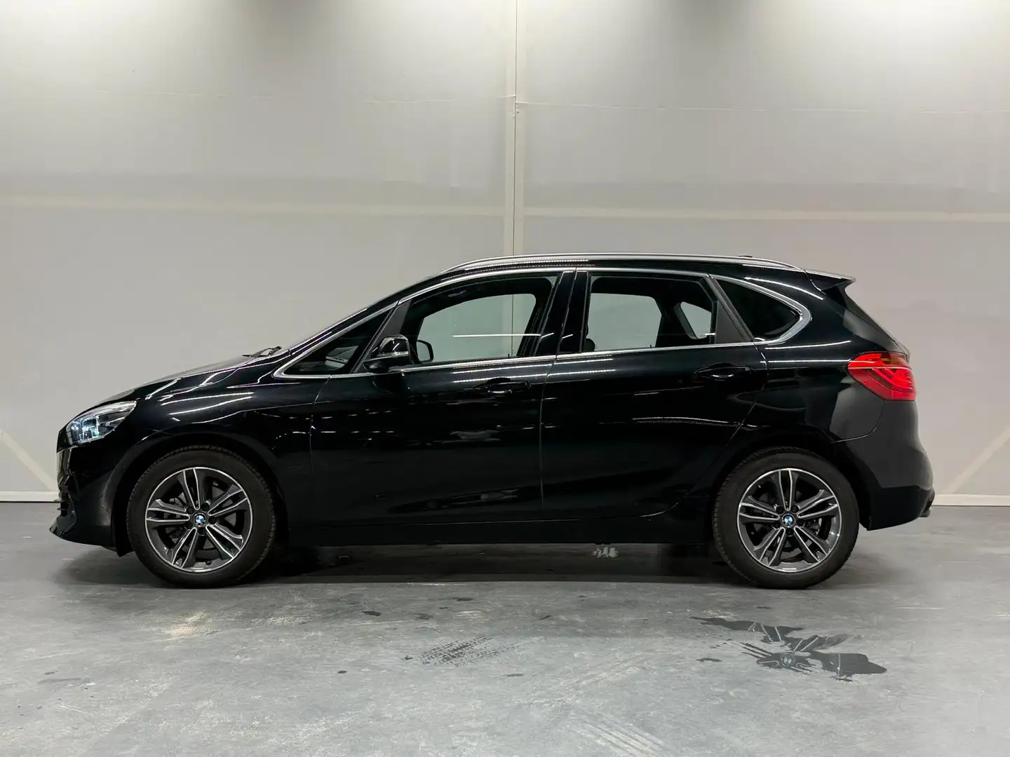 BMW 218 2-serie Active Tourer 218i Executive Edition Noir - 2