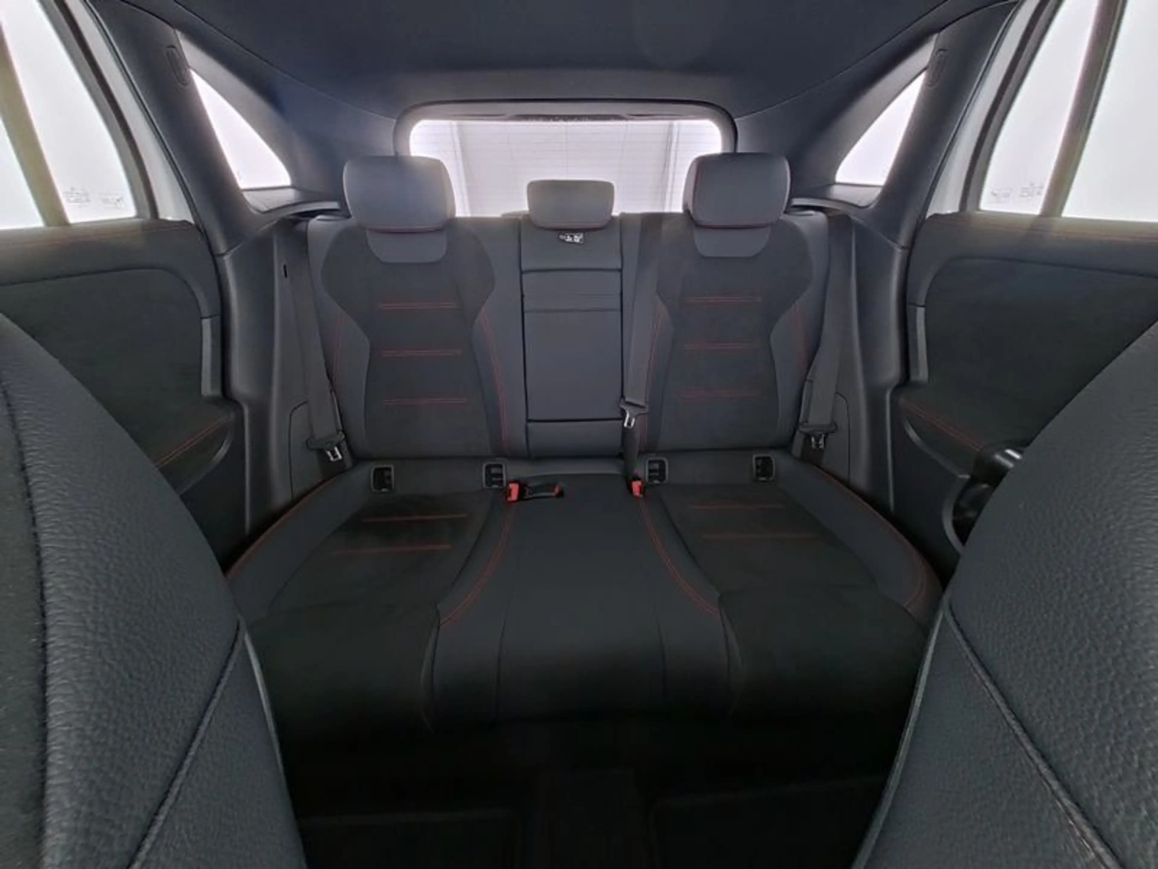 Mercedes-Benz EQA 250+ AMG-ADV NIGHT PANO 360° FAP 20"AMG WDGS — photo 9