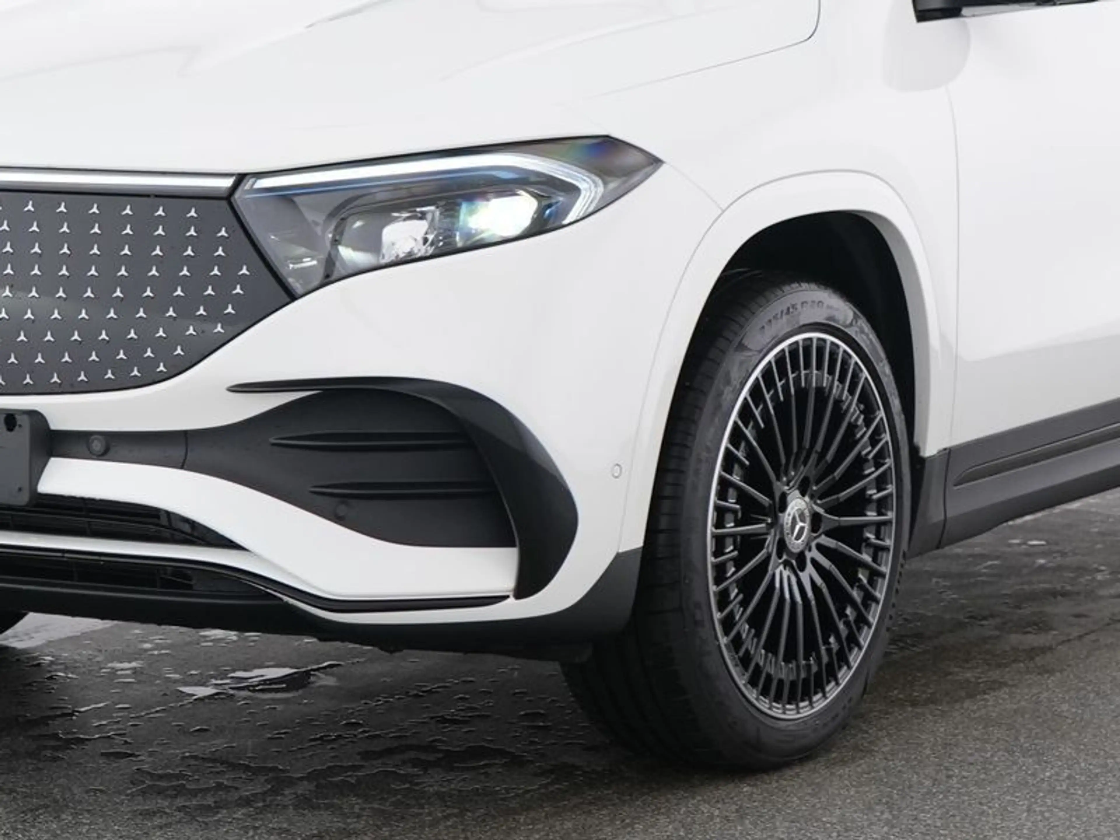 Mercedes-Benz EQA 250+ AMG-ADV NIGHT PANO 360° FAP 20"AMG WDGS — photo 3