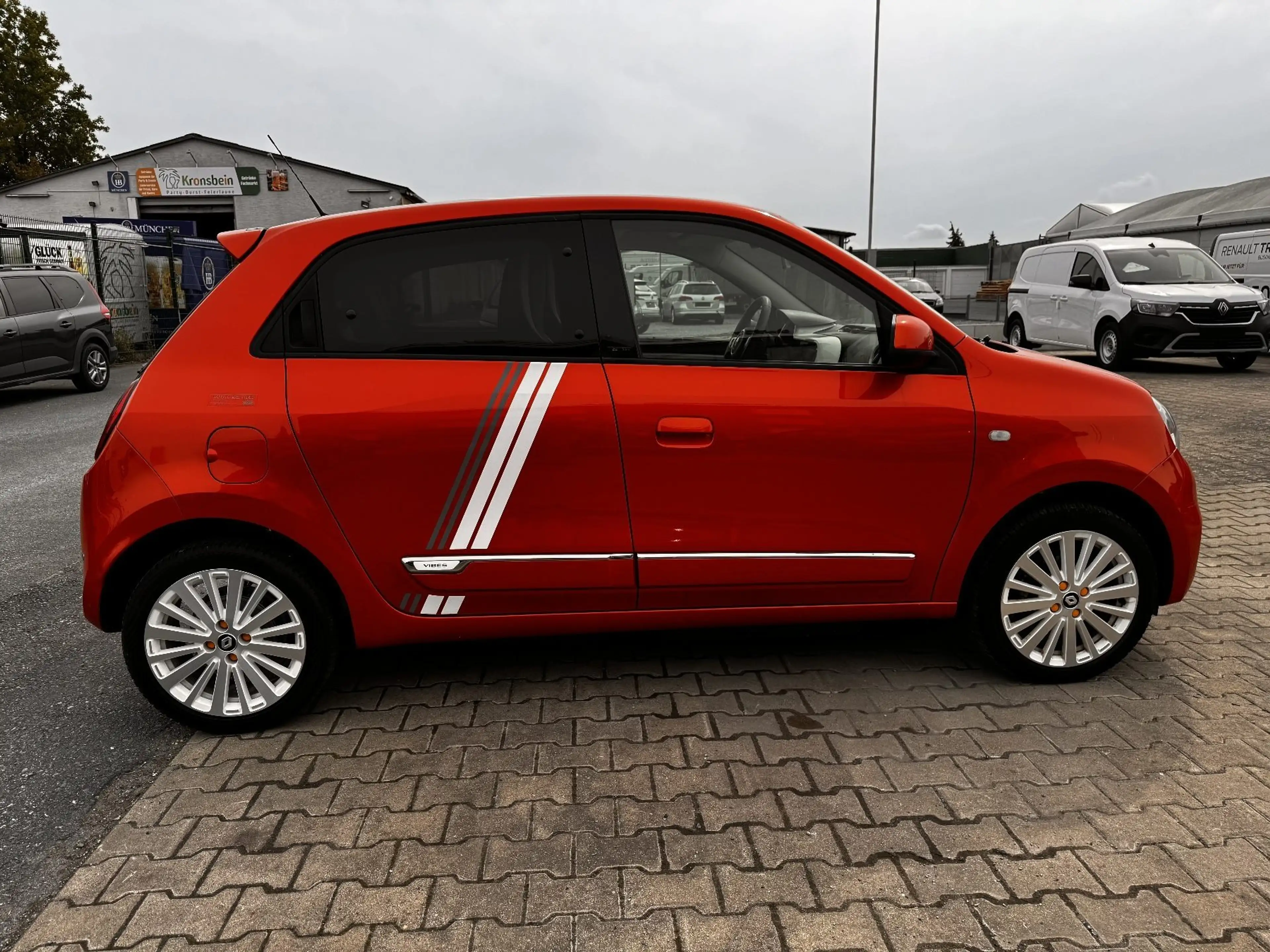 Renault Twingo E-TECH VIBES NAVI+PDC+SITZH+ALU — photo 5